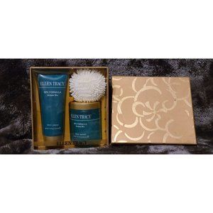 Ellen Tracy Spa Formula Acqua Blu Gift Set Body Cream Body Scrub & Loofah